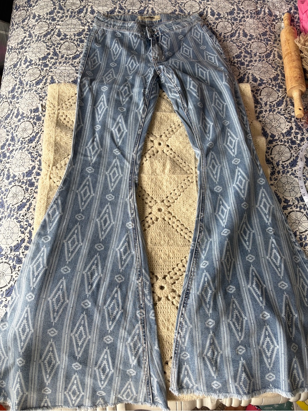 EUC Rock & Roll Denim Bargain Button Bell Flared Jeans - Diamond Print 26 x 34